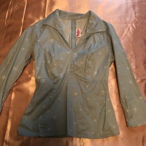 Pin up couture snow flake Lauren blouse. M.
